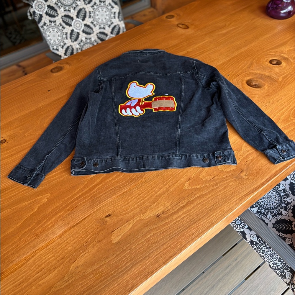 Woodstock Gray/black Denim Jacket. Worn once - Picture 3 of 6